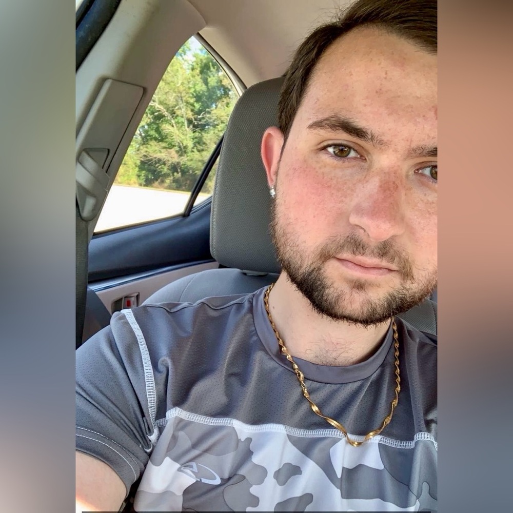 Meet your Posher, Jonathan